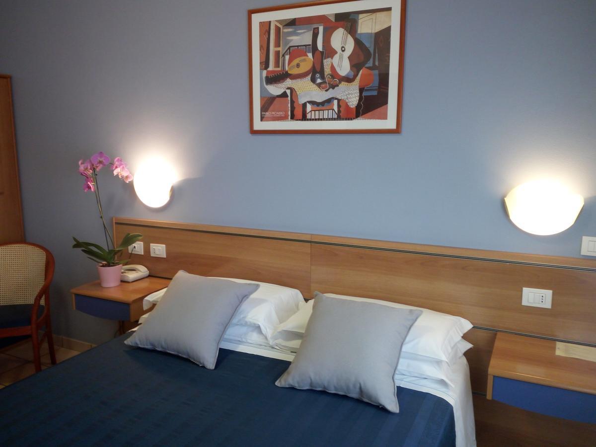 Hotel San Lorenzo Pegognaga Room photo